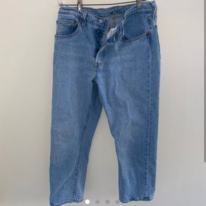 Light blue wash 501 Levi jeans